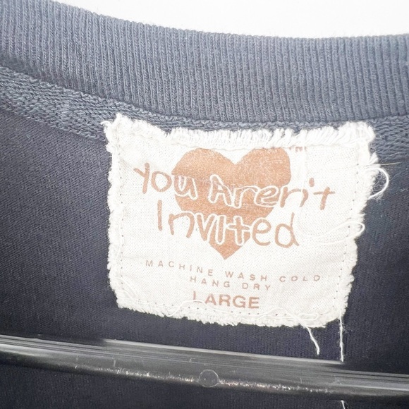 ✅ YOU AREN'T INVITED BLACK HYDE PARK BLACK CREWNECK T-SHIRT SIZE LARGE - Picture 7 of 7